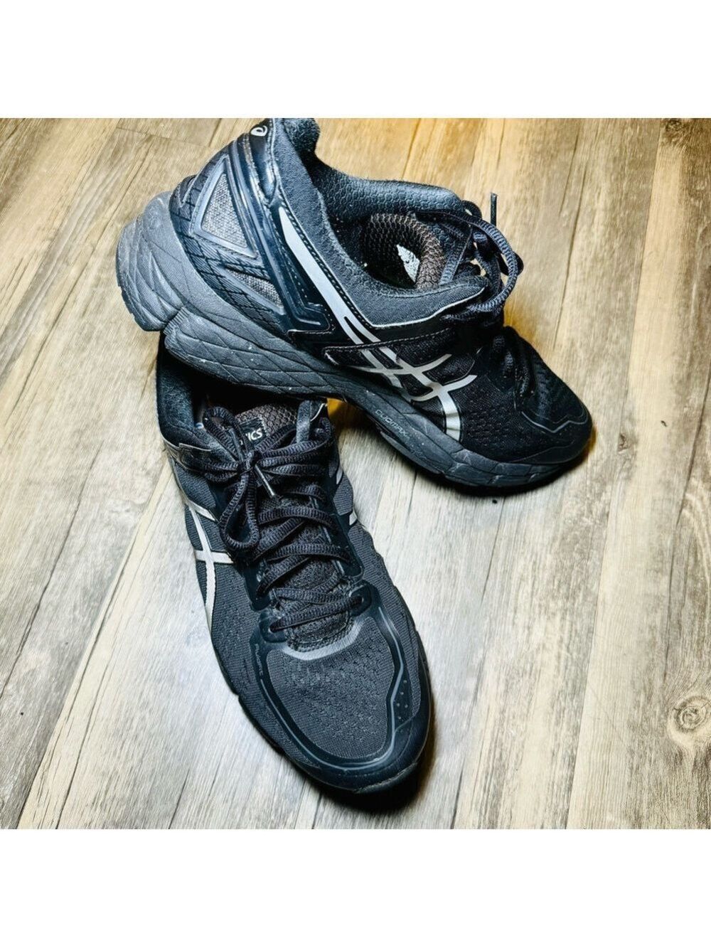 Asics Kayano 22 Men’s Black Sneakers SZ 11